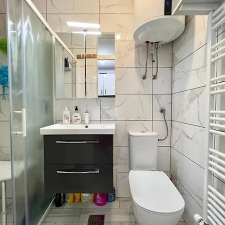 Апартаменти Z&r *