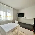 Z&r Apartmán *