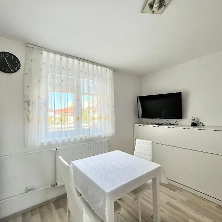 Apartment Z&r